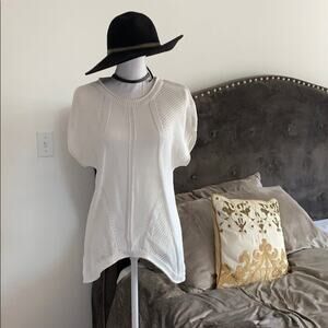 White Ivory Knit Asymmetrical Round Neck Short Sleeve Sweater S